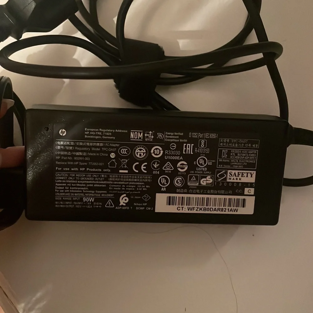 HP Laptop charger